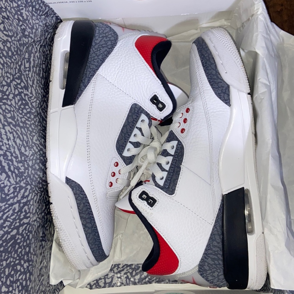 Air jordan 3 “Red denim”